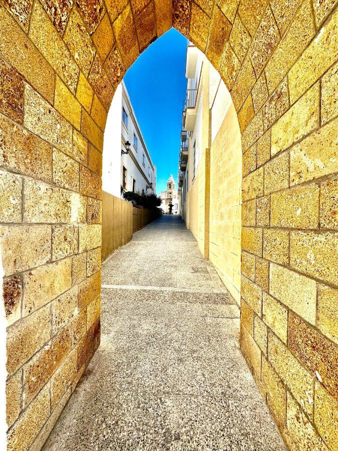 Apartamento Castillo De Luna Рота Экстерьер фото